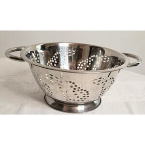 Stainless Steel Colander Punched Apple Design Handles & Pedestal 9" Diameter